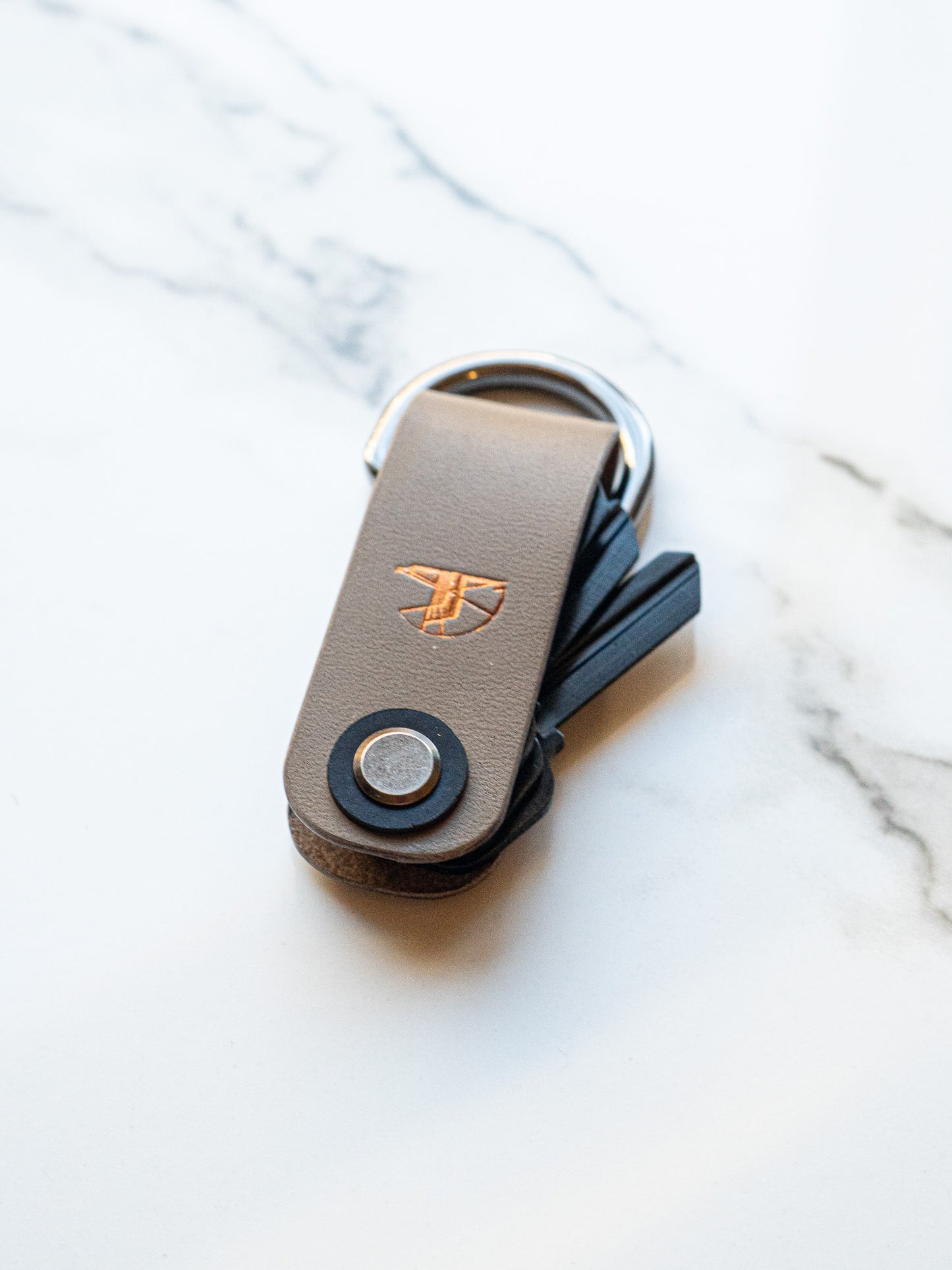 The Valet (Gunmetal Hardware)